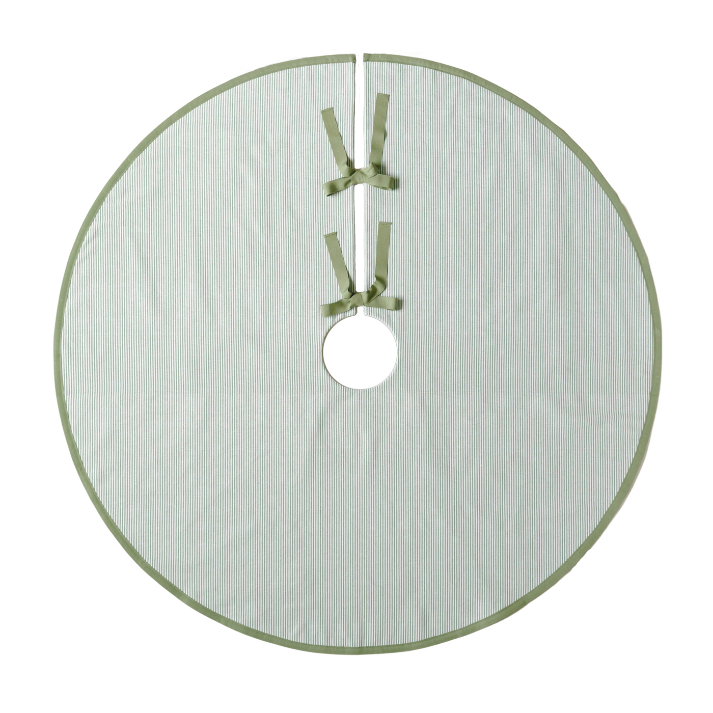 Colefax & Fowler Bowood Union Silver Tree Skirt